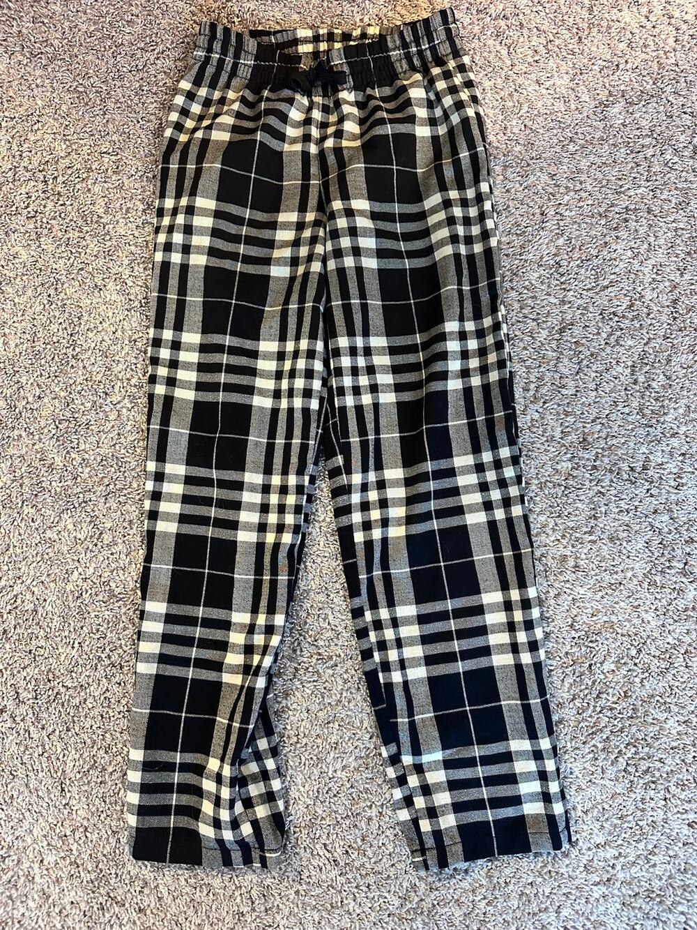 Cat & Jack Kids Size 8 Black Plaid Pajama Pants